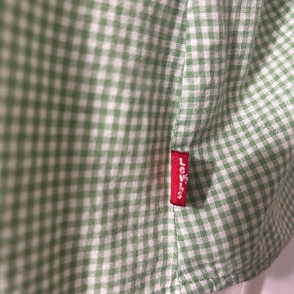 Levi's Green Checkered Button Down Shirt - Picture 6 of 8